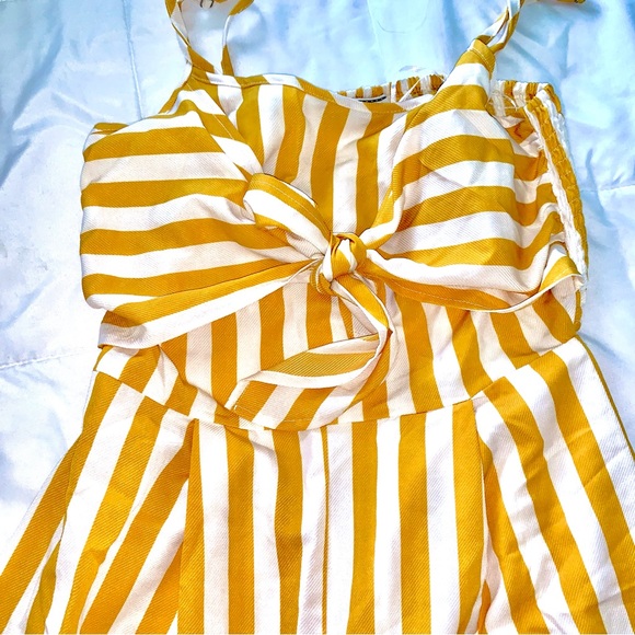 NEW Yellow jumpsuit | Never Worn - Picture 4 of 6